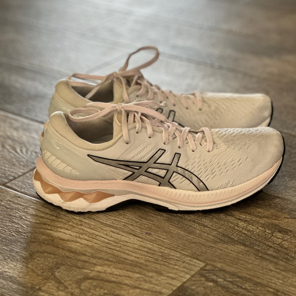 ASICS Pink Salt/Pure Silver women’s 8.5 Gel-Kayano 27